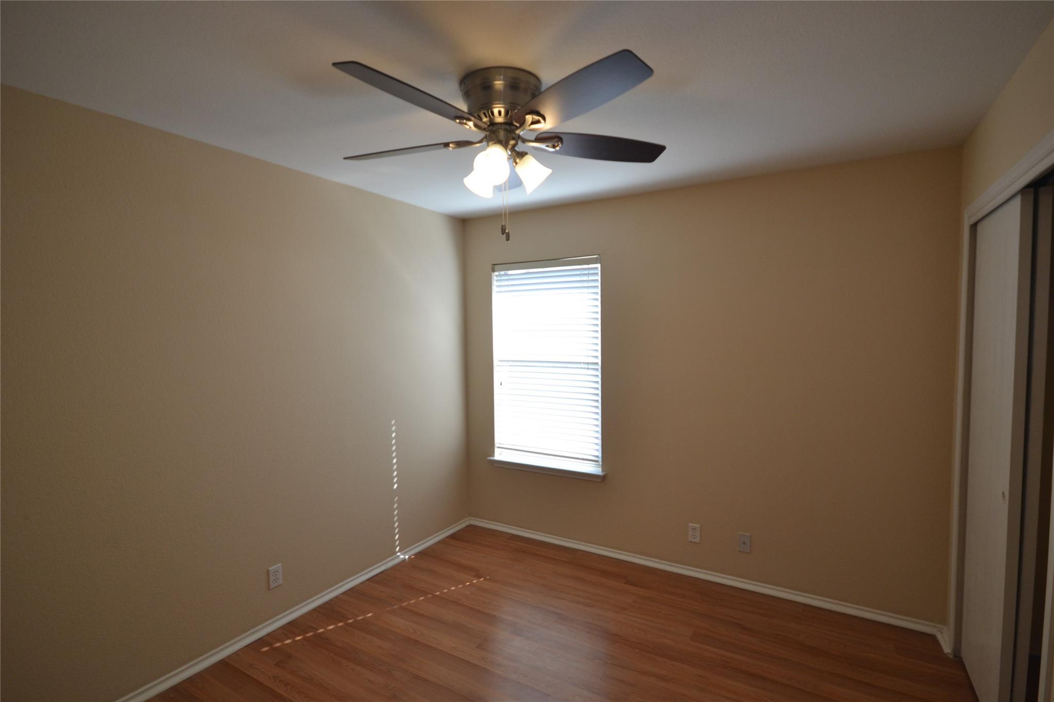 200 Lombard Dr Property Photo 14