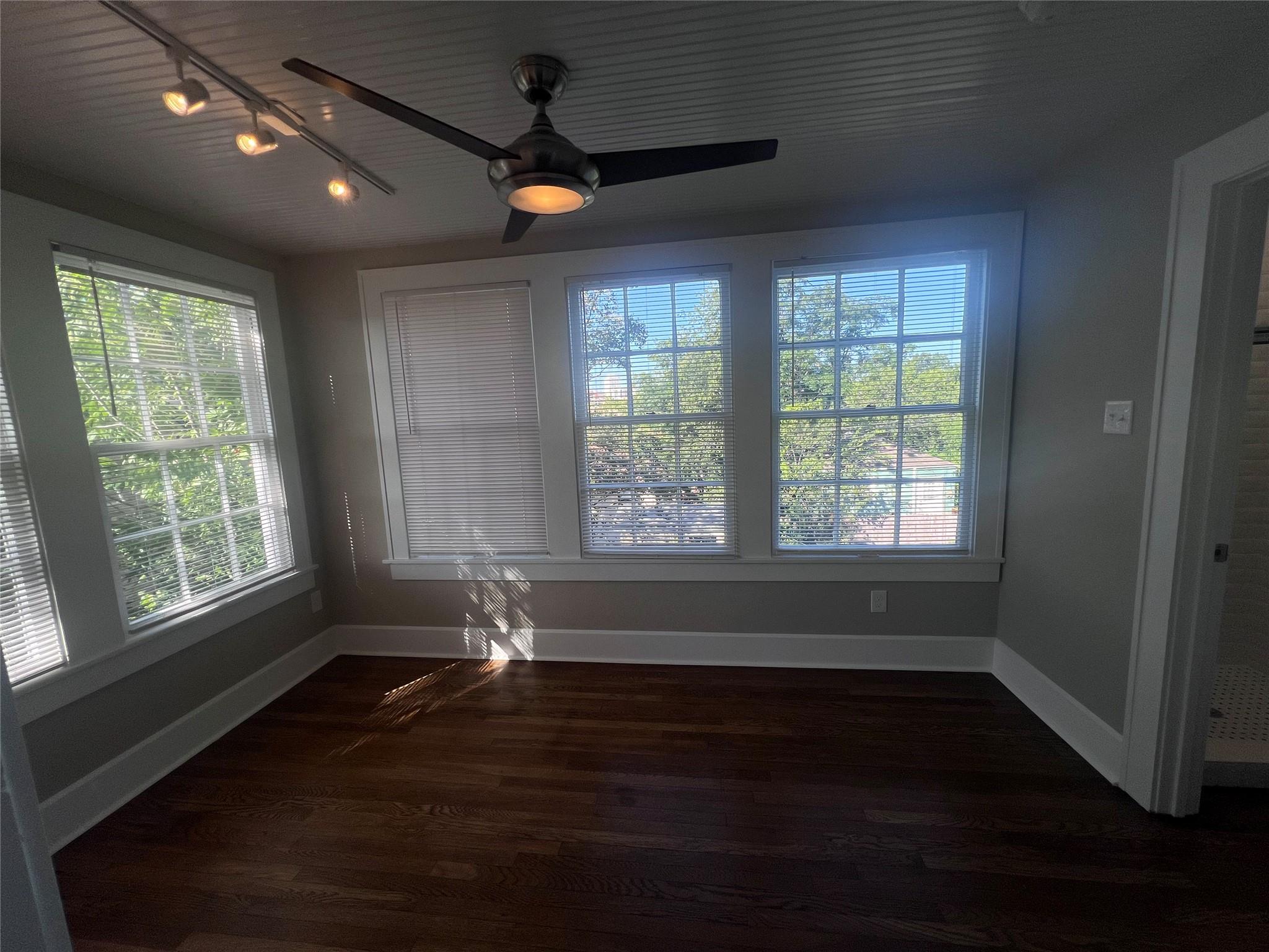 305 Moore Blvd Property Photo 11