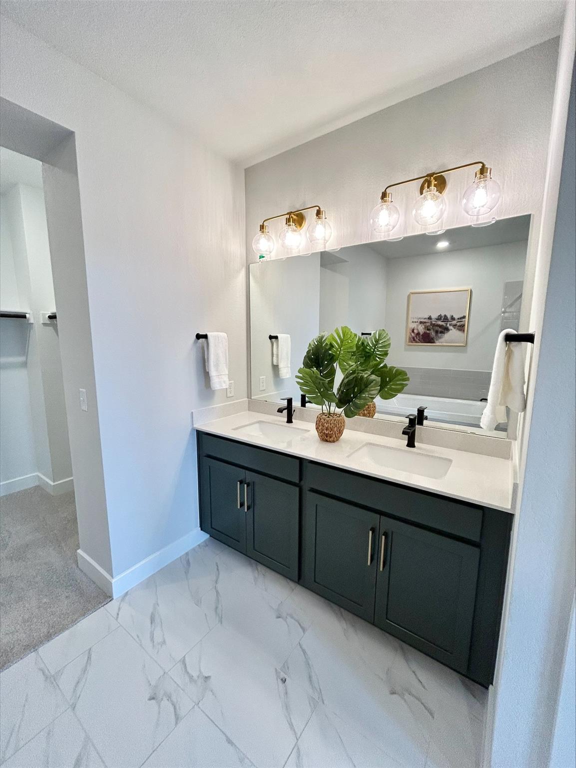 1024 Brickell Loop Property Photo 11