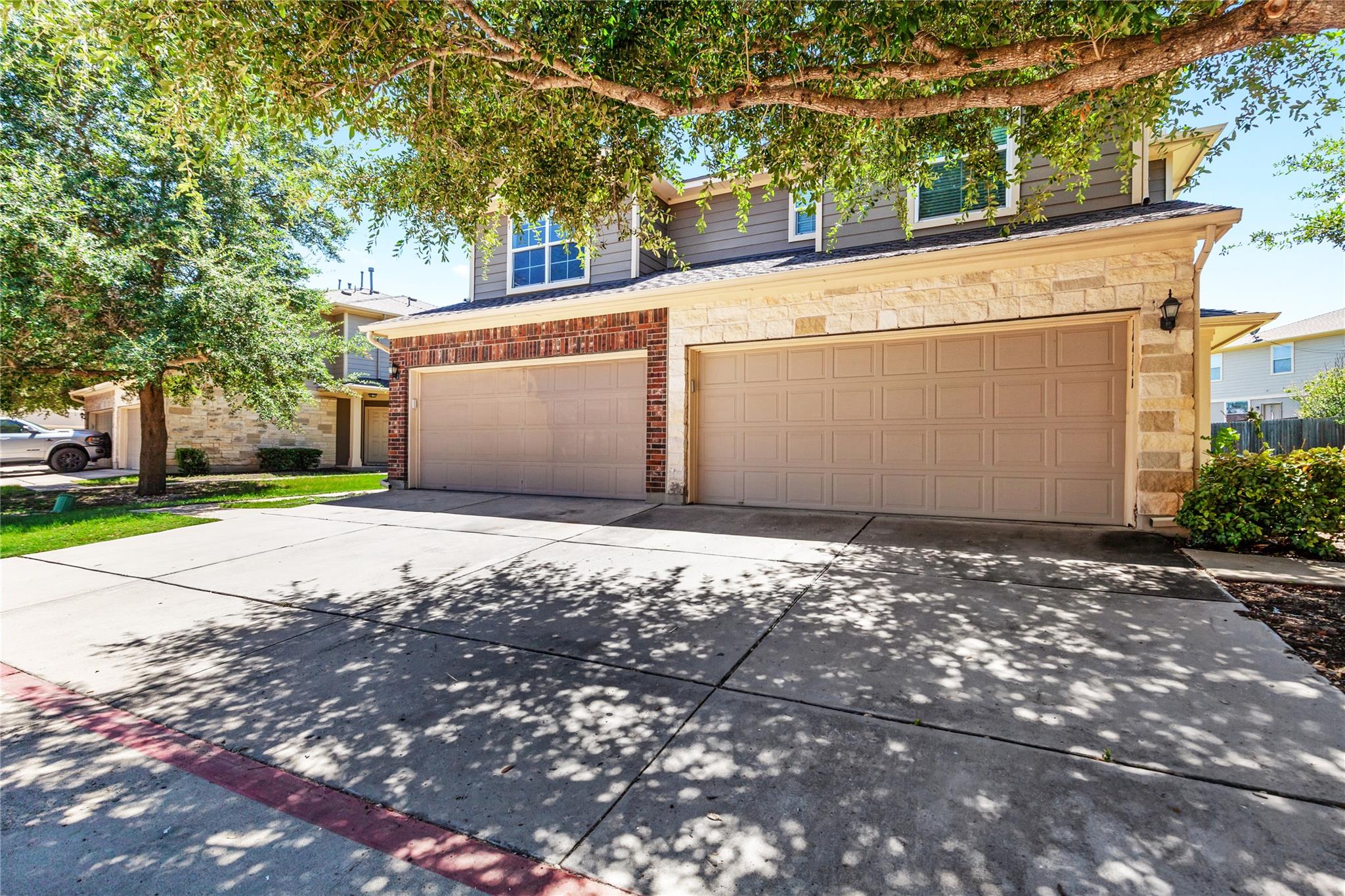 14416 Lewis Carroll Ln #a Property Photo 3