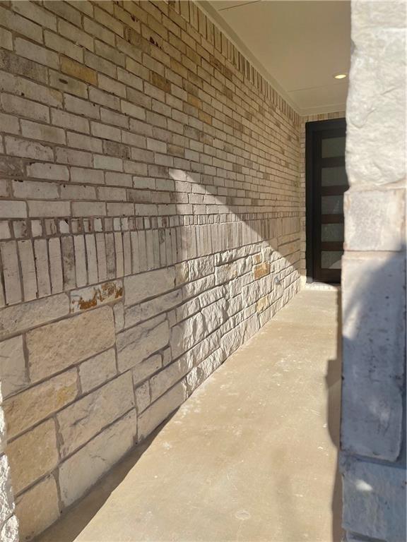 1648 Flying Horseshoe Bnd Property Photo 4