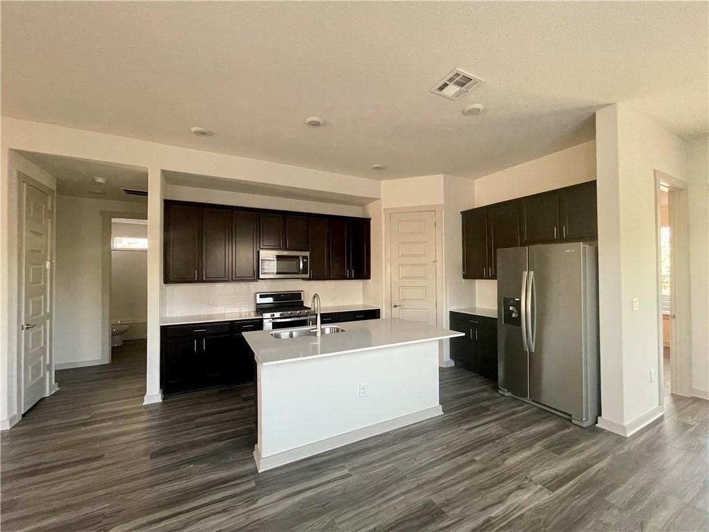 1648 Flying Horseshoe Bnd Property Photo 10