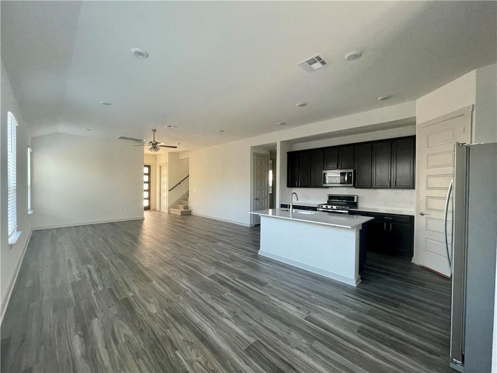 1648 Flying Horseshoe Bnd Property Photo 11