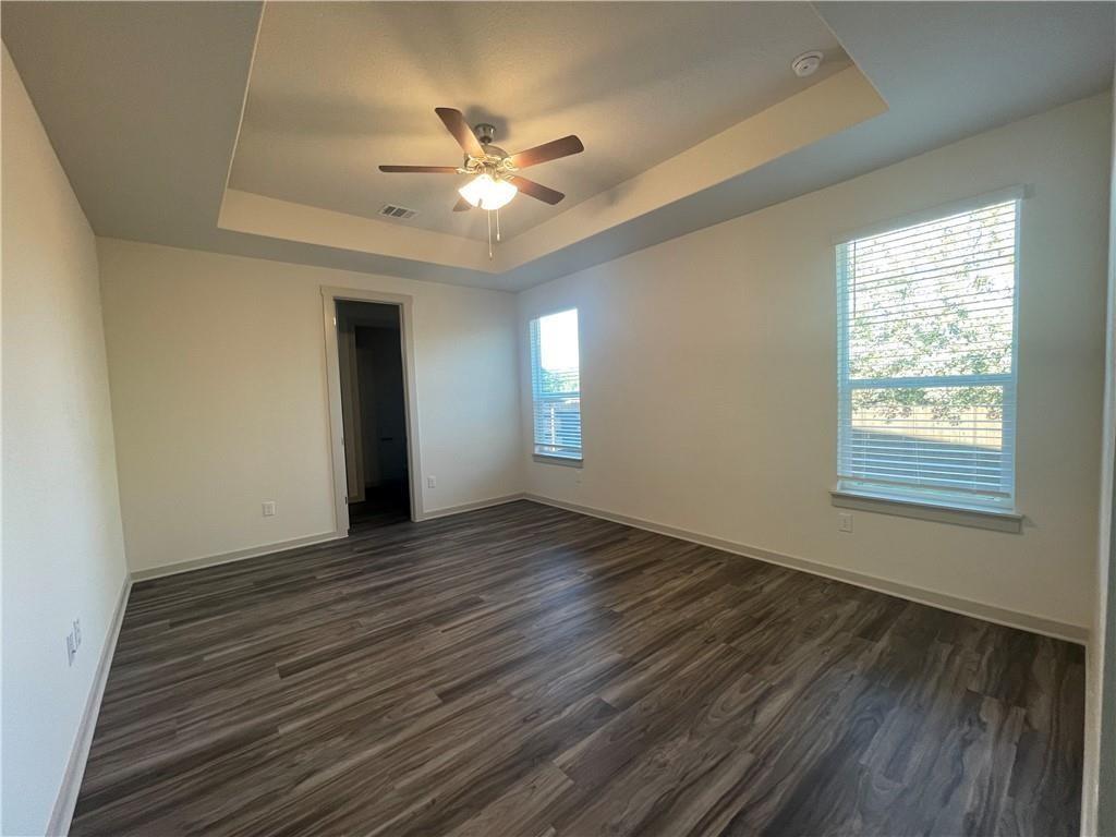 1648 Flying Horseshoe Bnd Property Photo 13