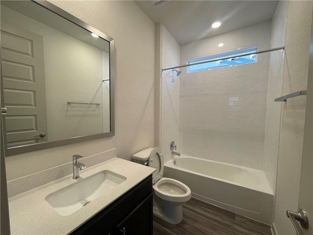 1648 Flying Horseshoe Bnd Property Photo 24