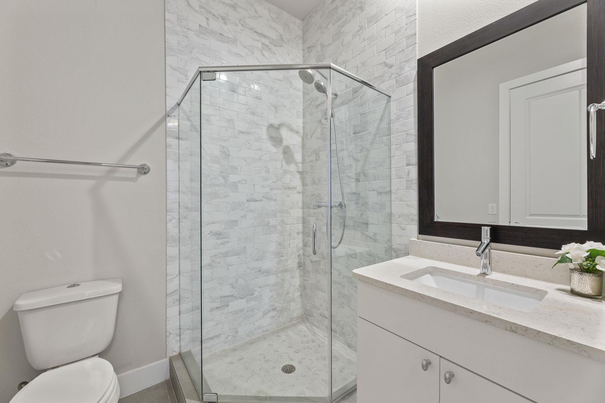 1301 Town Creek Dr #2 Property Photo 7