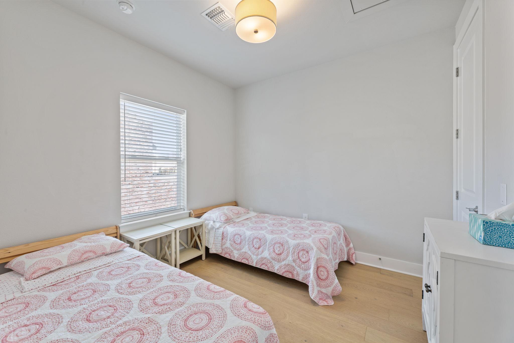 1301 Town Creek Dr #2 Property Photo 27