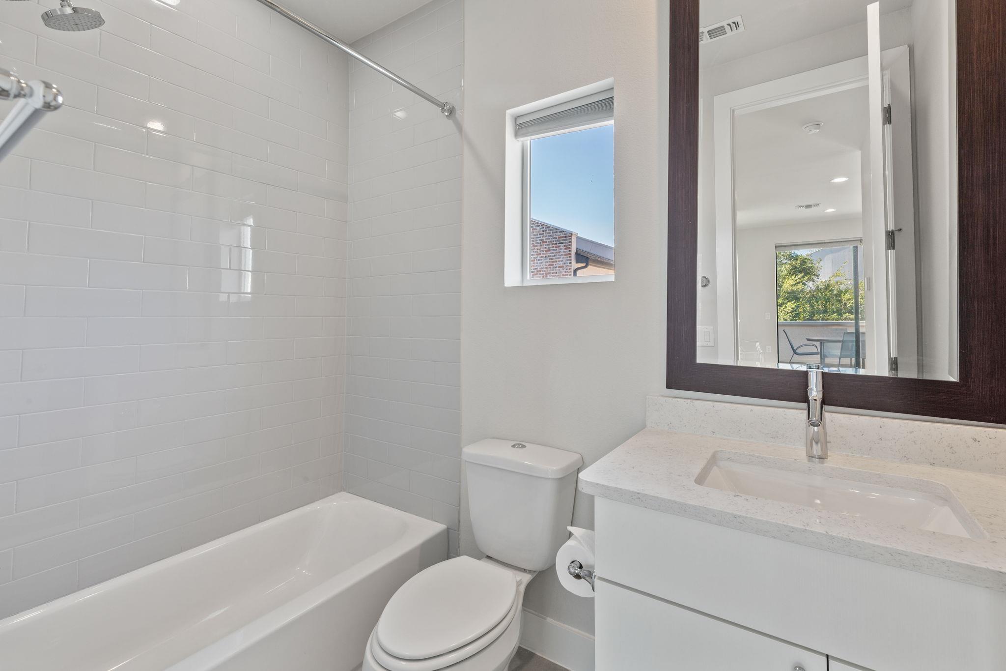 1301 Town Creek Dr #2 Property Photo 29