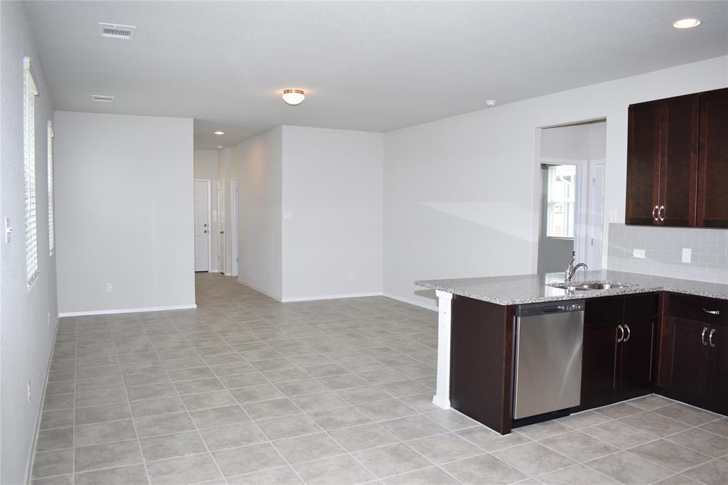 117 Keltic Dr Property Photo 7
