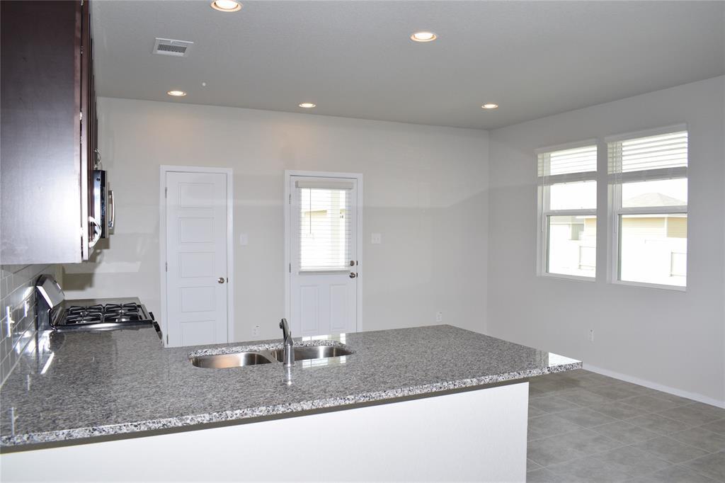 117 Keltic Dr Property Photo 10