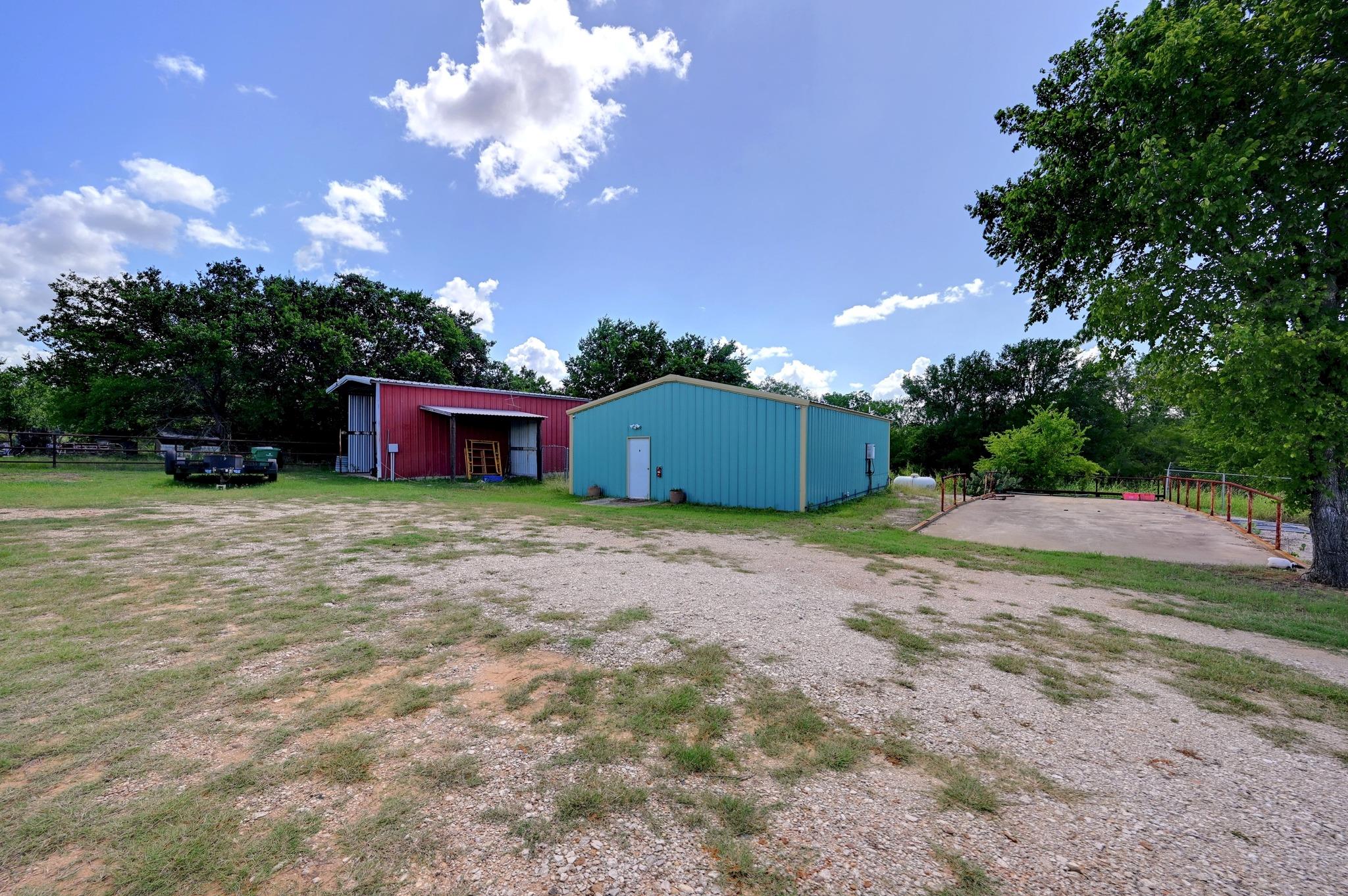 1940 S Magnolia Ave Property Photo 5