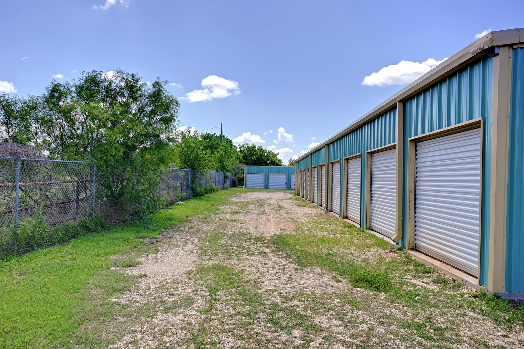 1940 S Magnolia Ave Property Photo 11