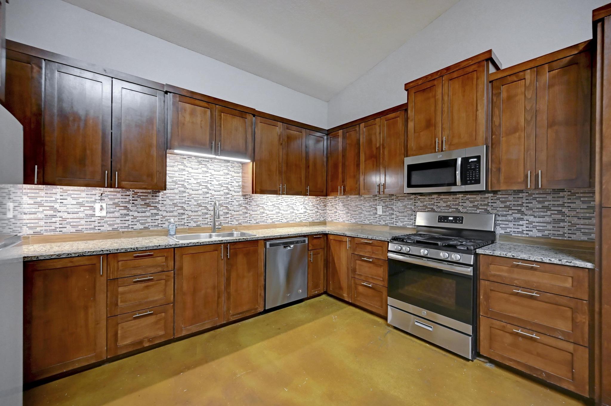 1940 S Magnolia Ave Property Photo 17