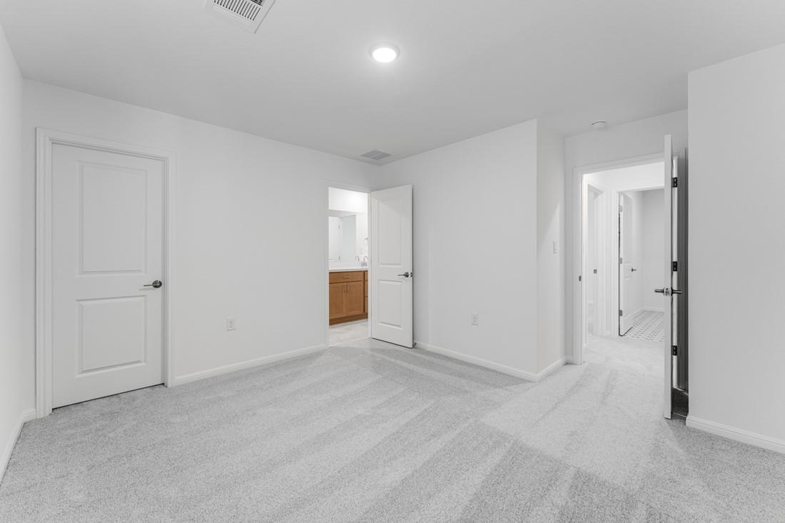 1409 Iberville Dr Property Photo 10