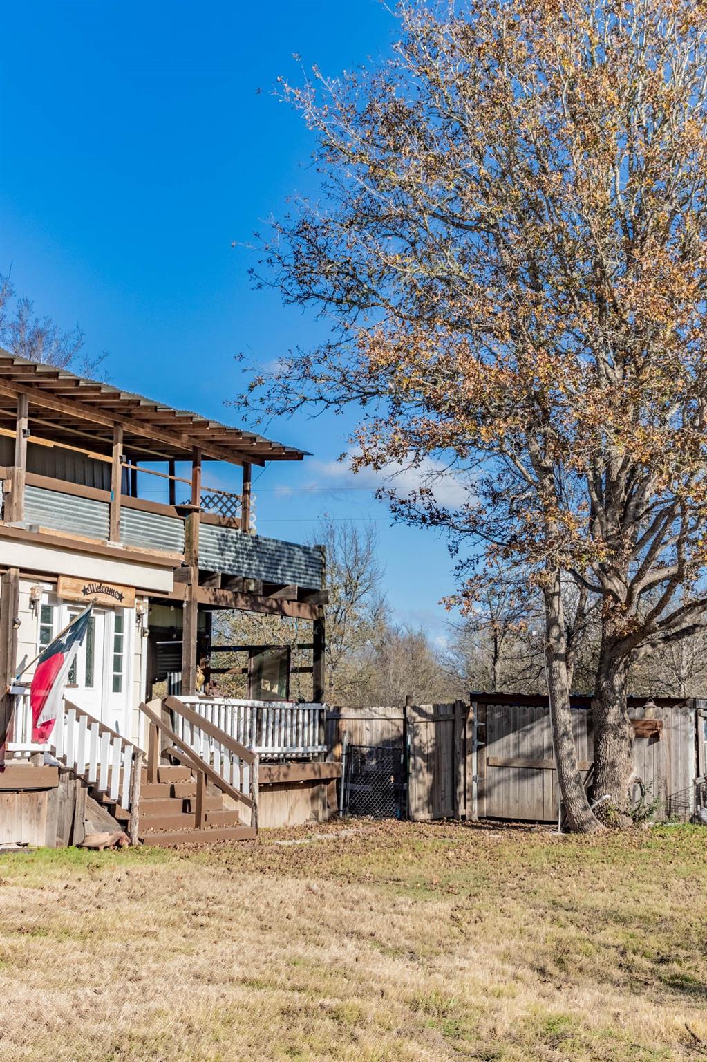 317 Beaver Landing Property Photo 2