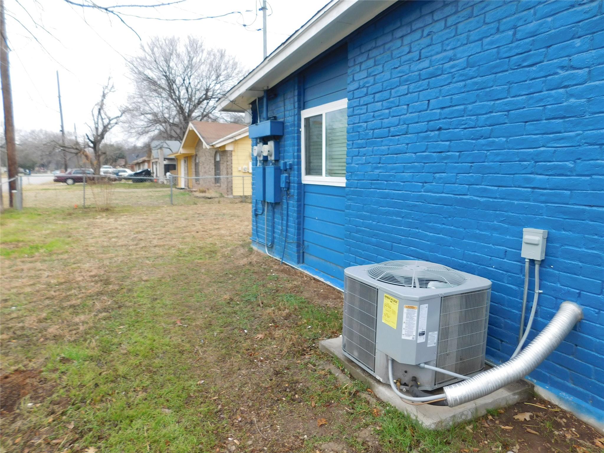 1100 Jolena Cir Property Photo 23