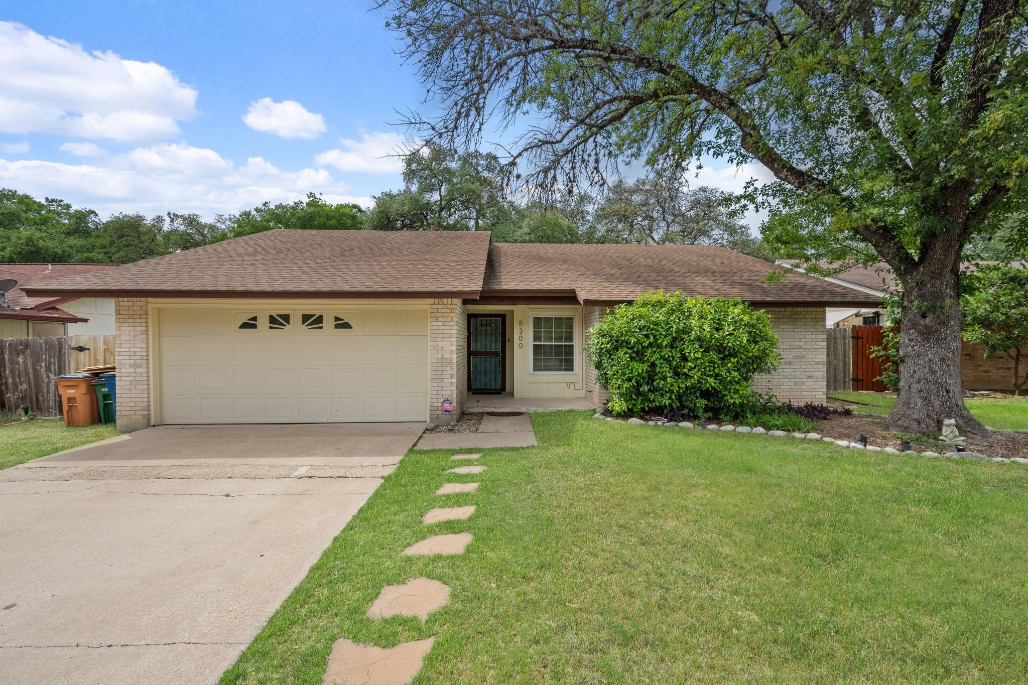 5300 Suburban Dr Property Photo
