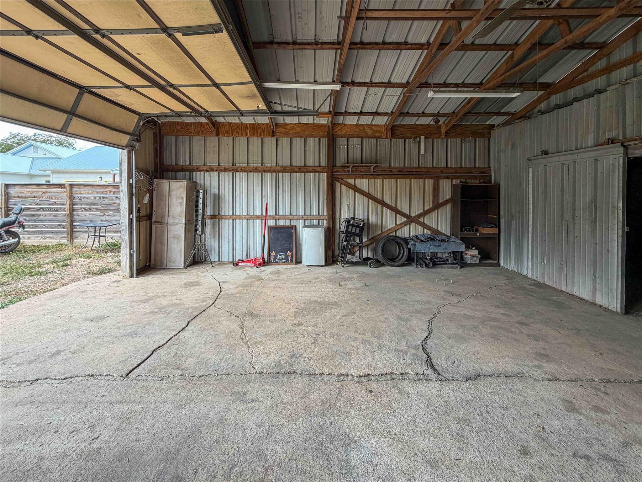 207 Crockett St Property Photo 20