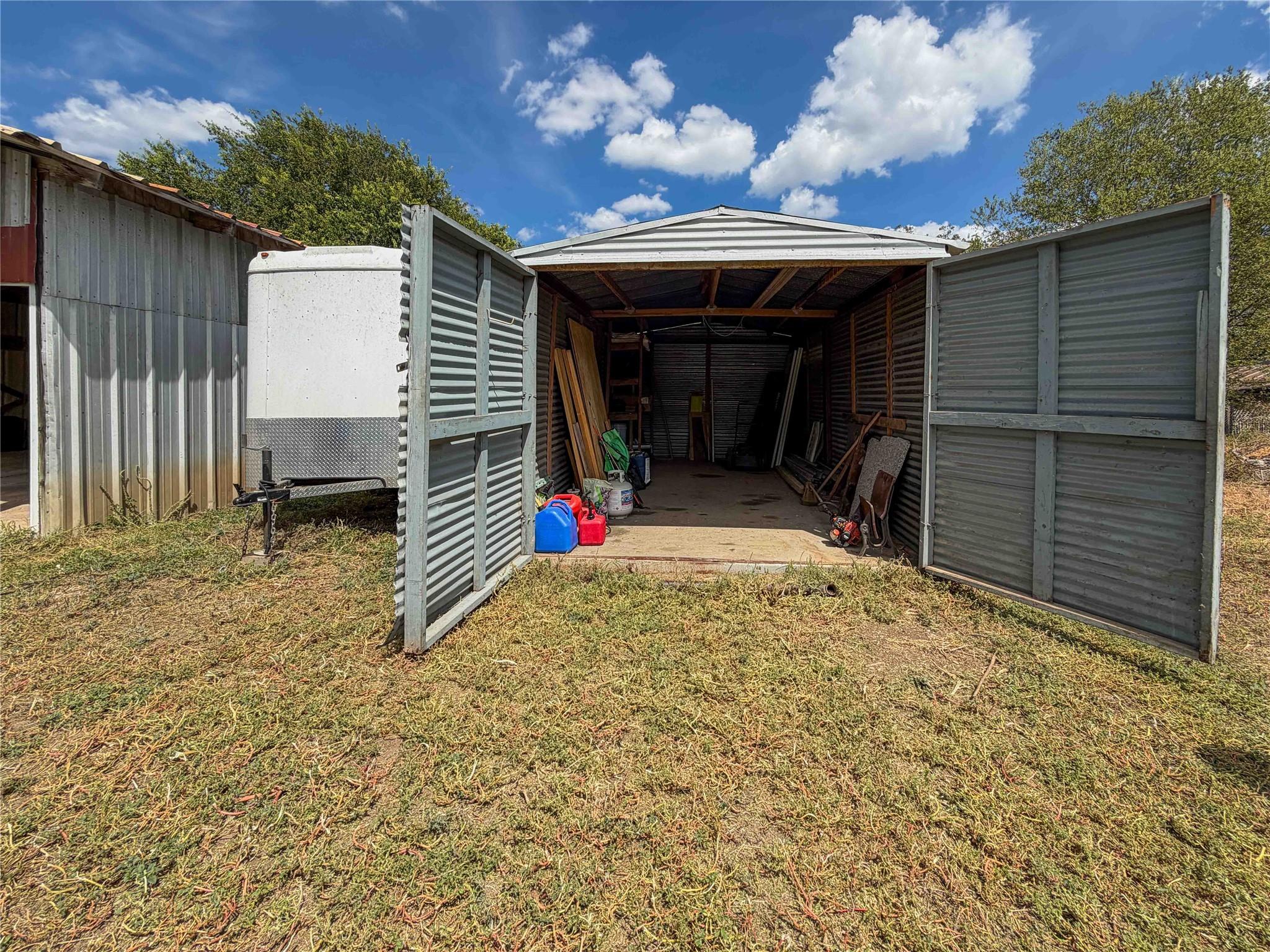 207 Crockett St Property Photo 26