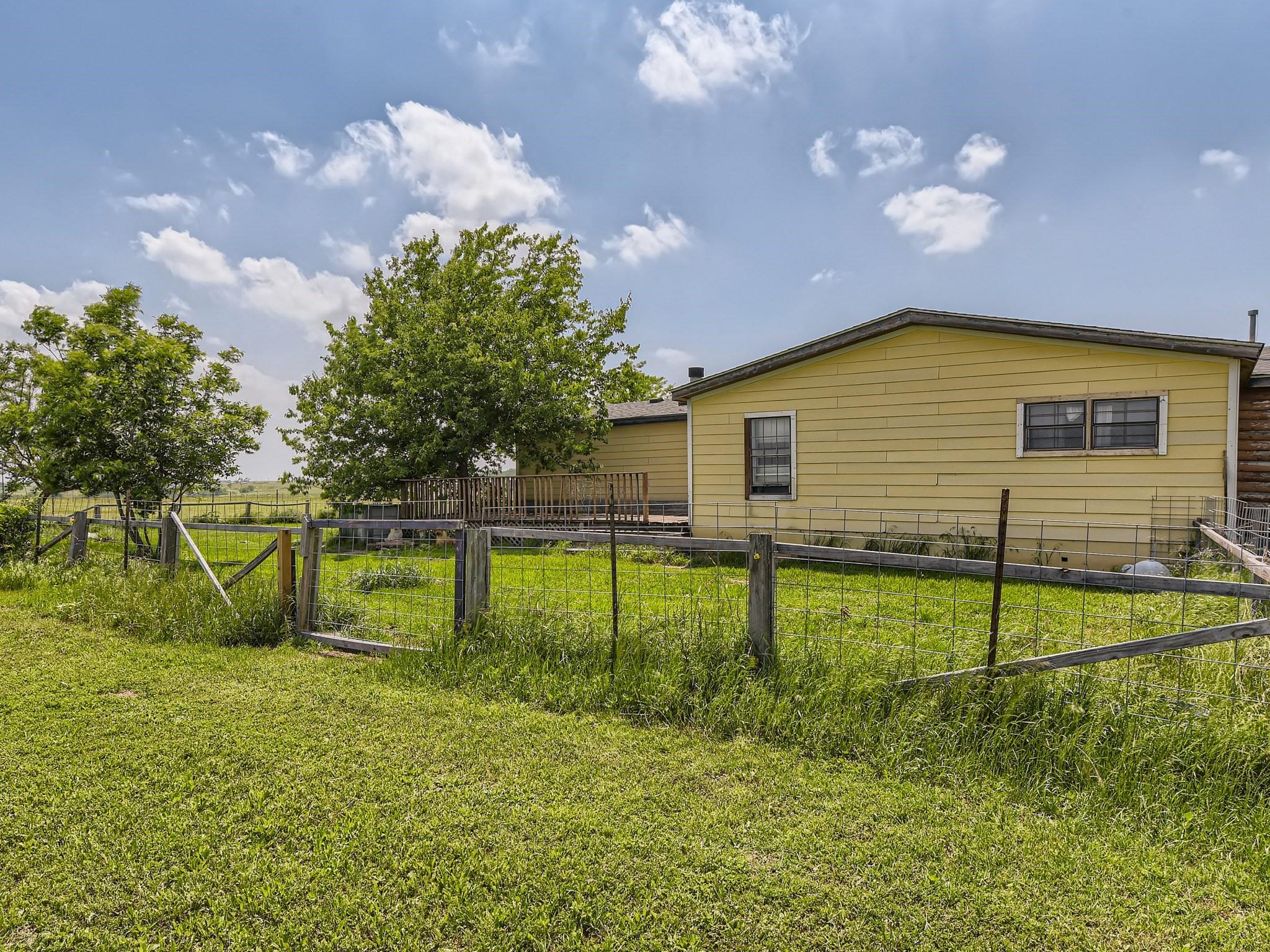 501 County Road 405 Property Photo 8