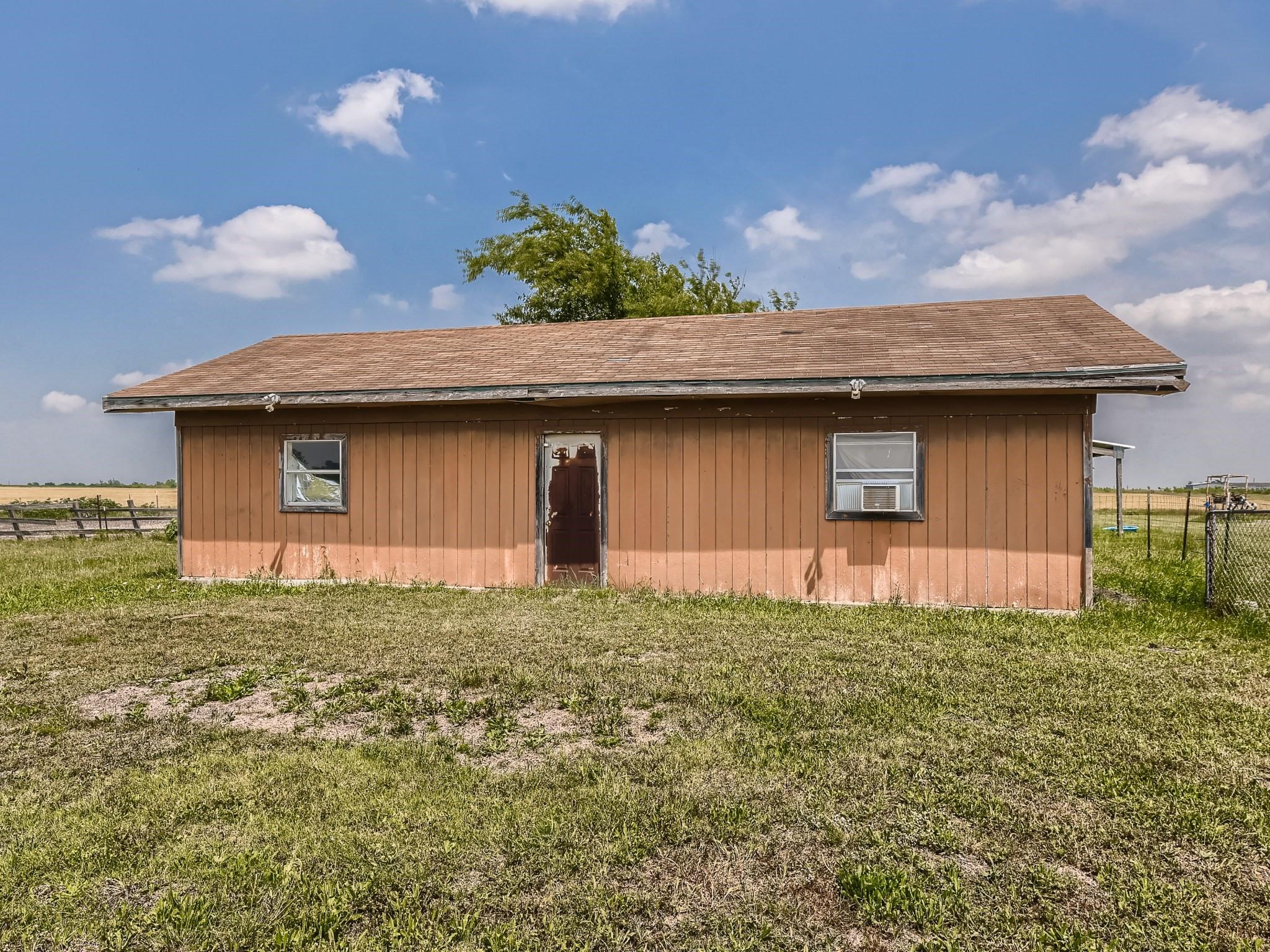 501 County Road 405 Property Photo 15