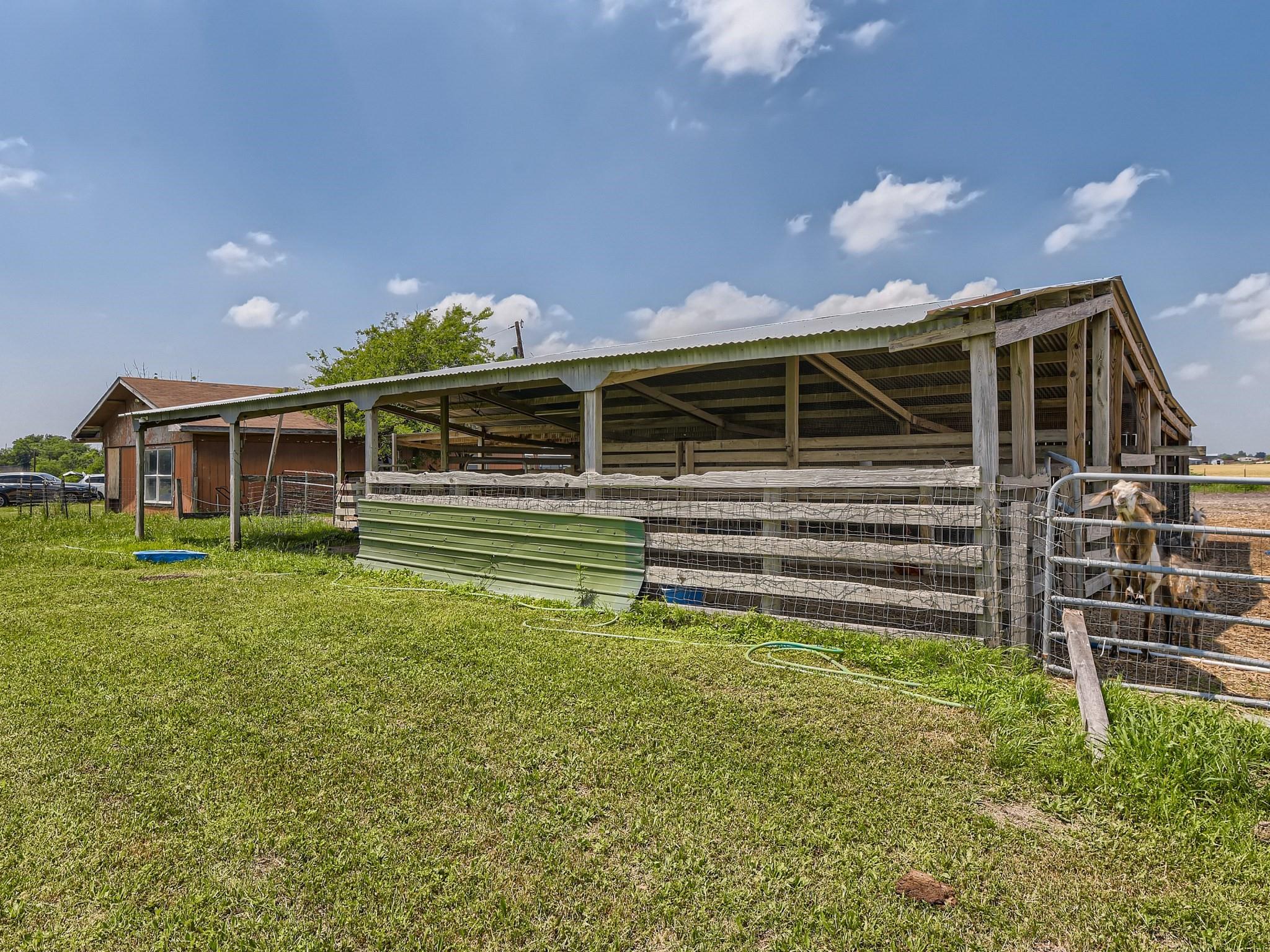 501 County Road 405 Property Photo 29