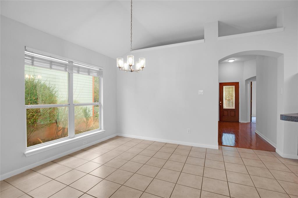 281 Hutton Dr Property Photo 6