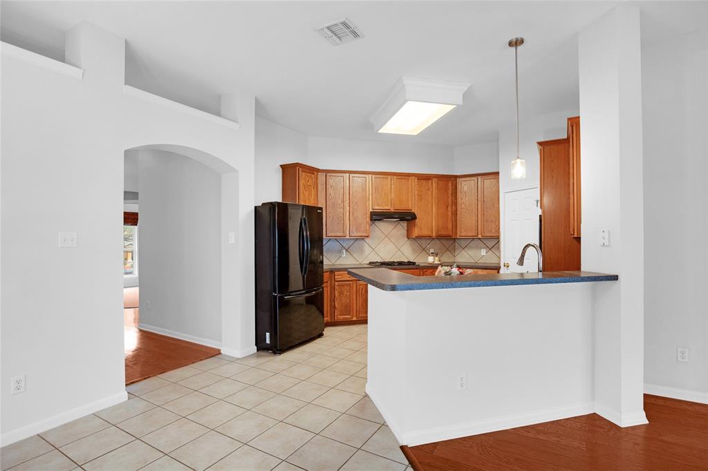 281 Hutton Dr Property Photo 16