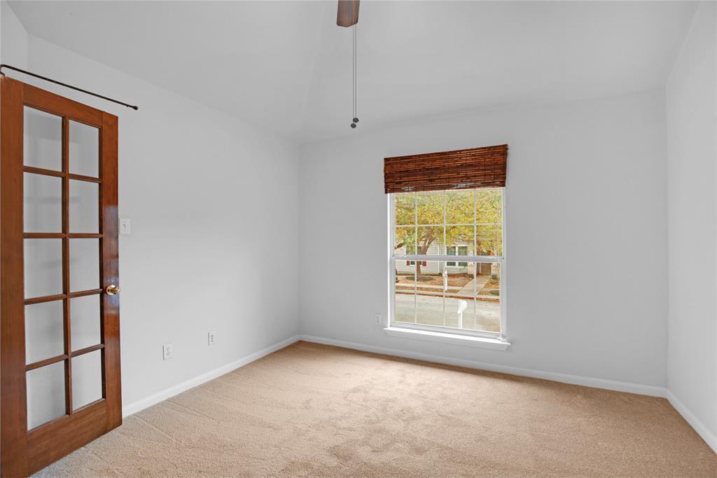 281 Hutton Dr Property Photo 20