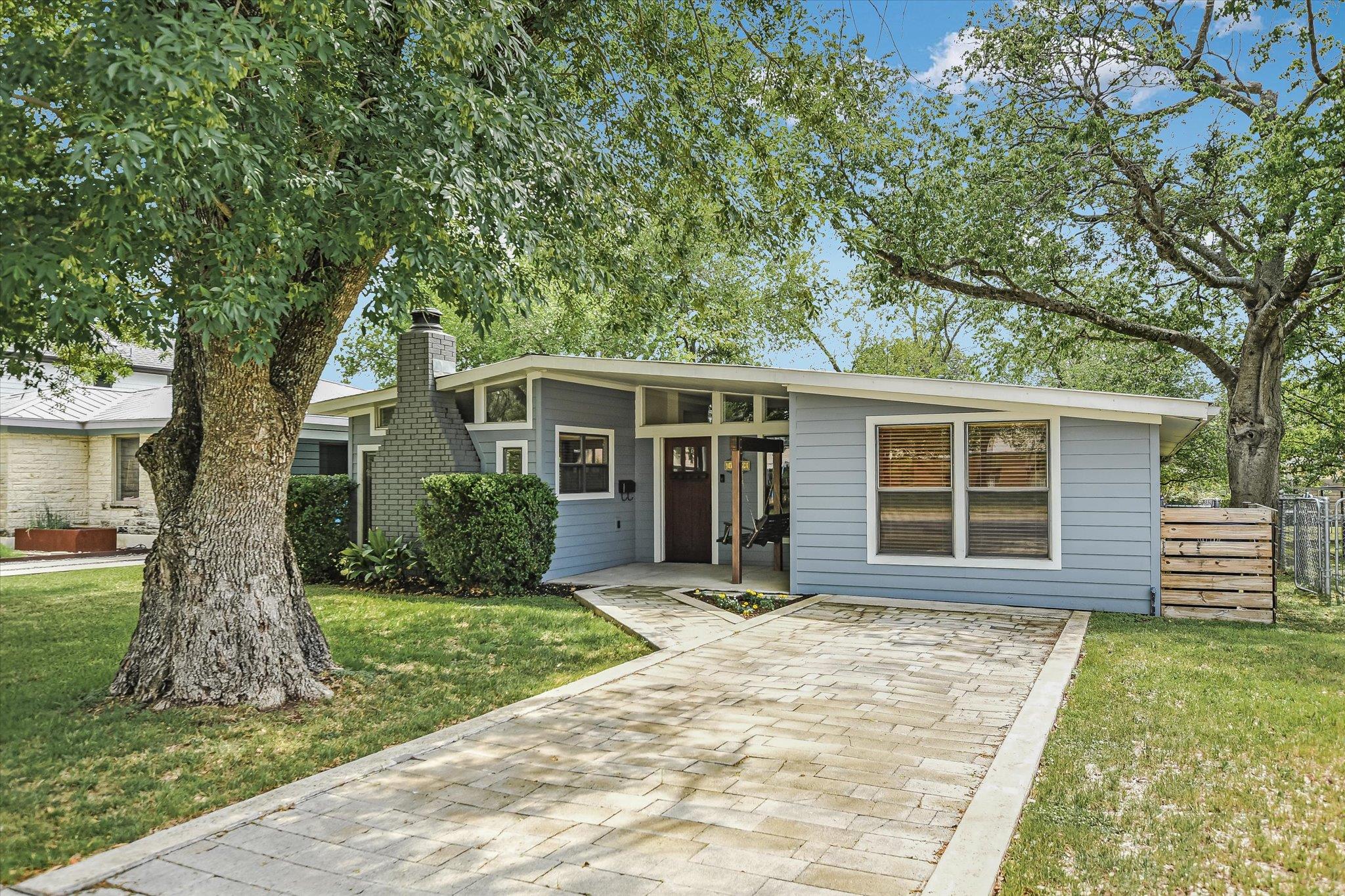 1309 Morrow St Property Photo 1