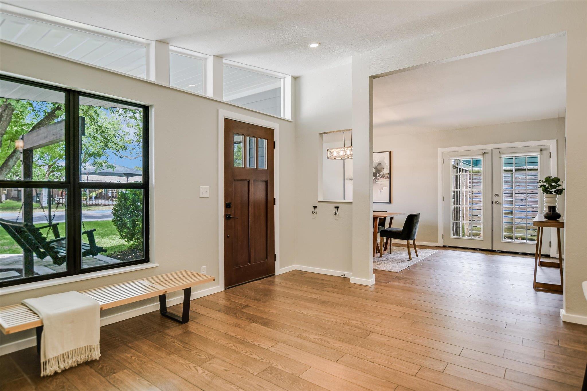 1309 Morrow St Property Photo 3
