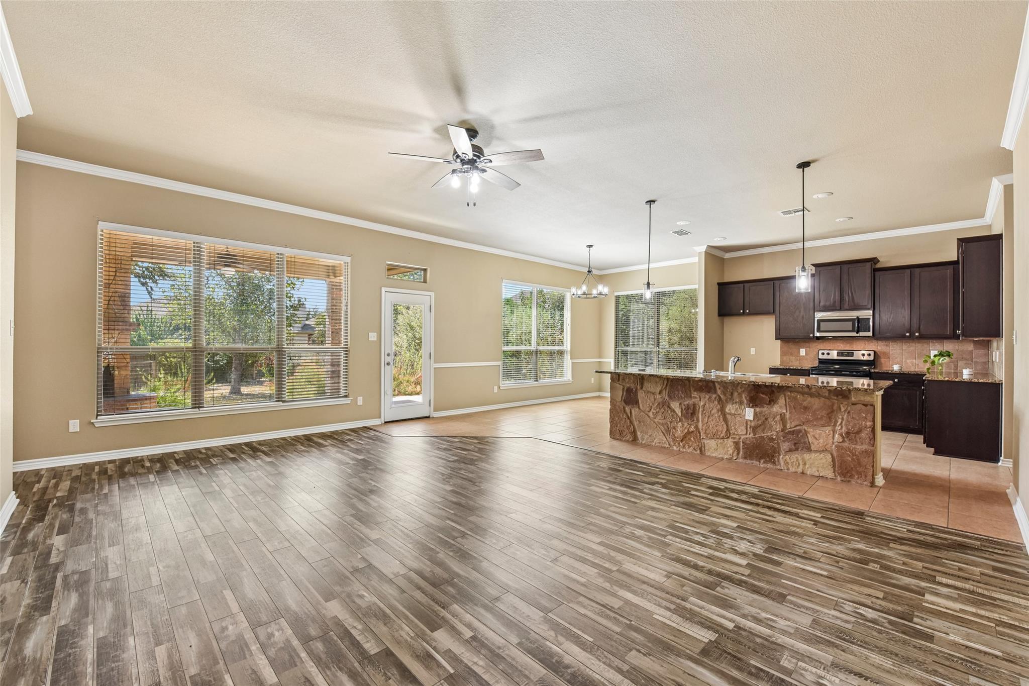 1319 Branchwood Way Property Photo 11