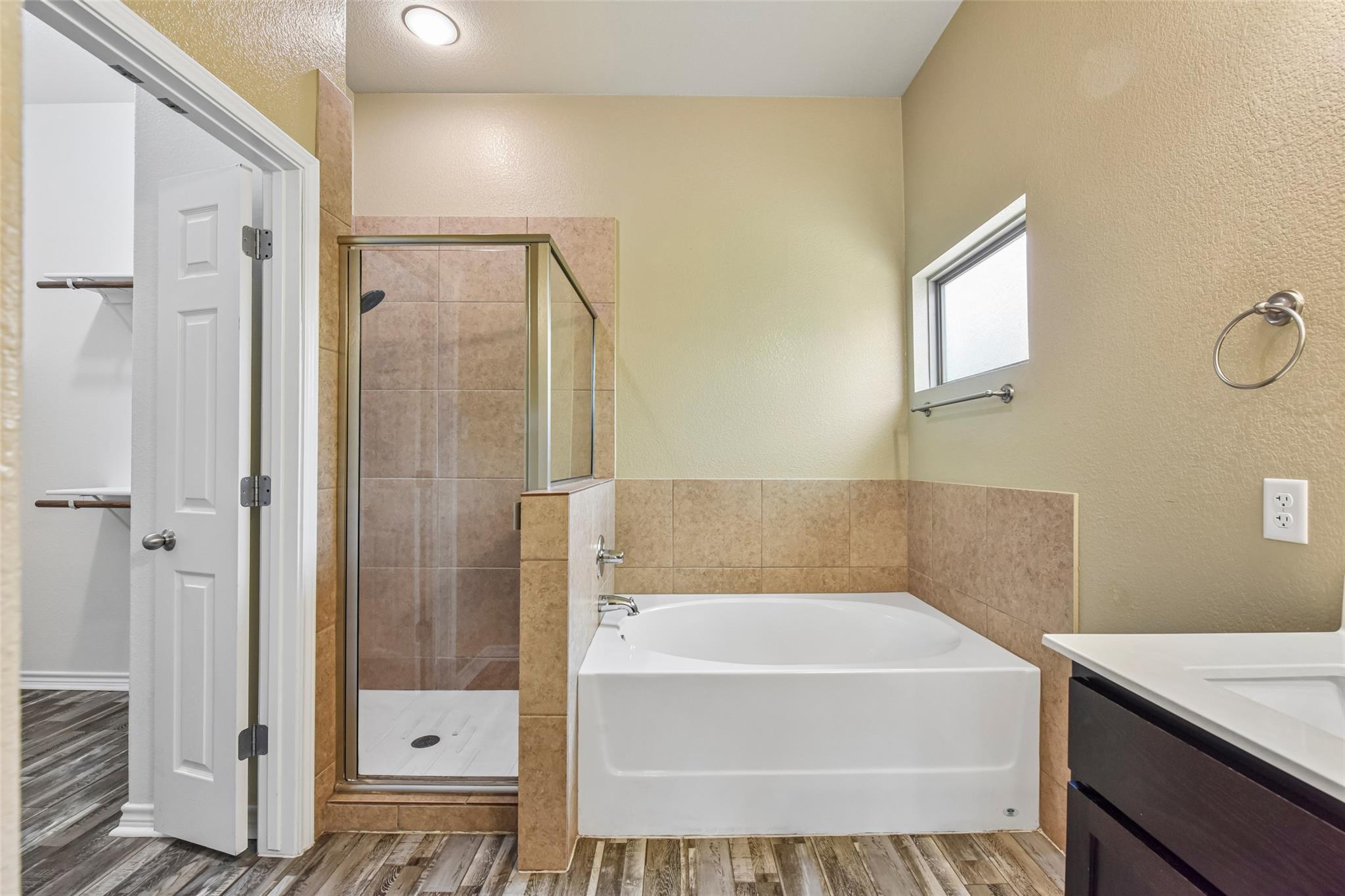 1319 Branchwood Way Property Photo 22