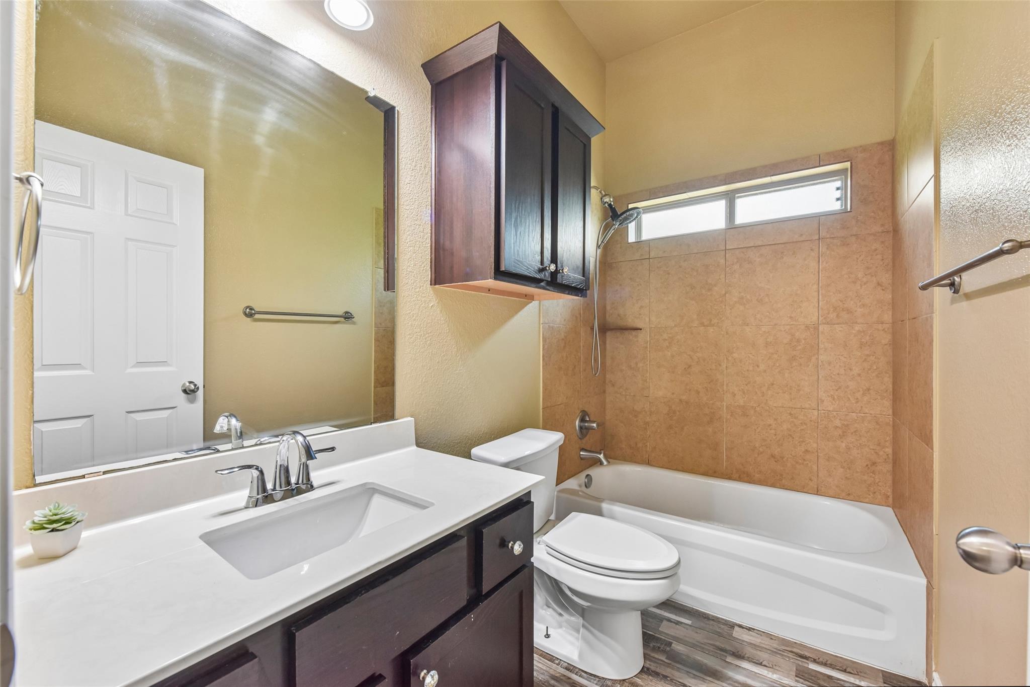1319 Branchwood Way Property Photo 32