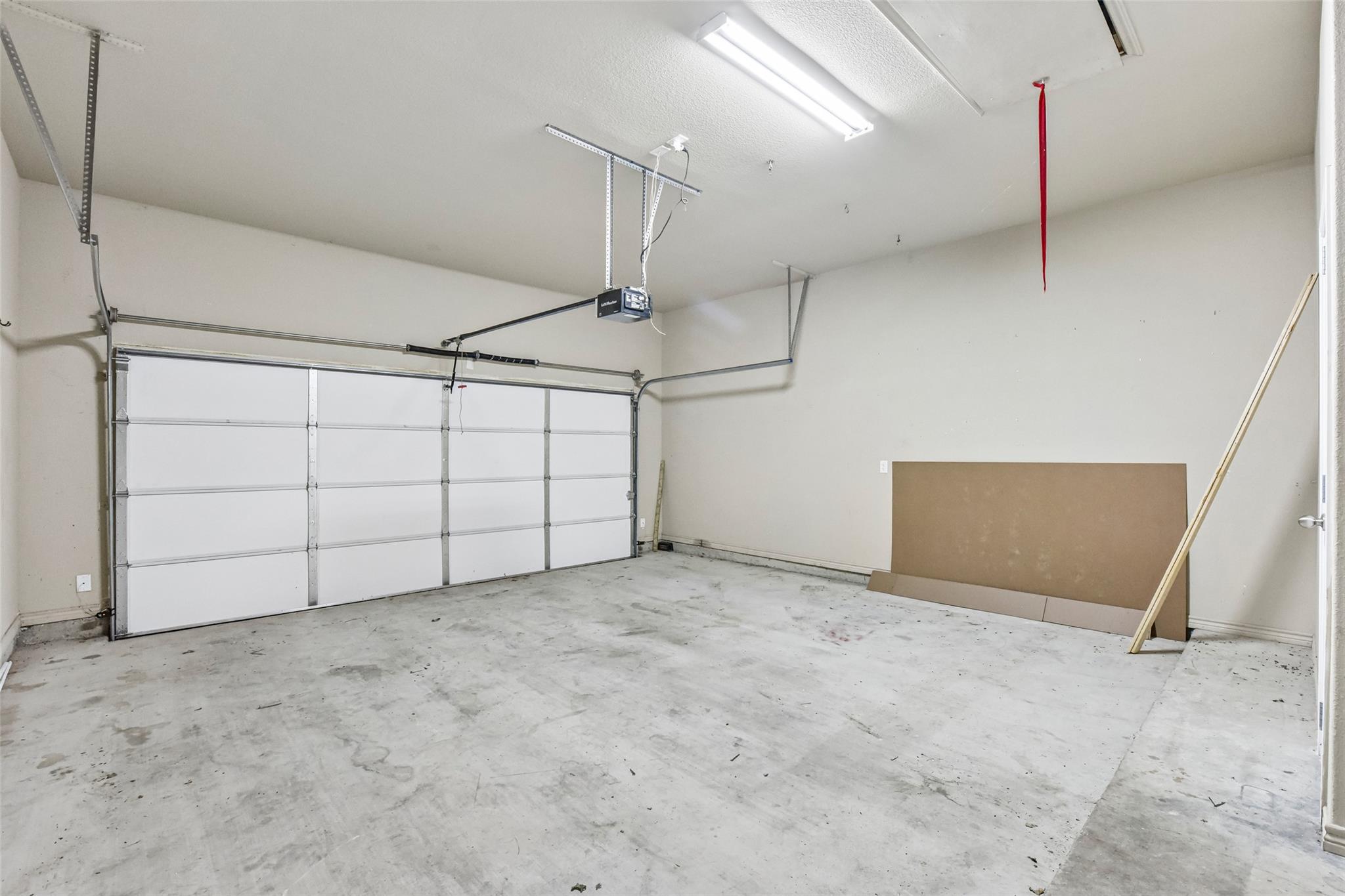1319 Branchwood Way Property Photo 34