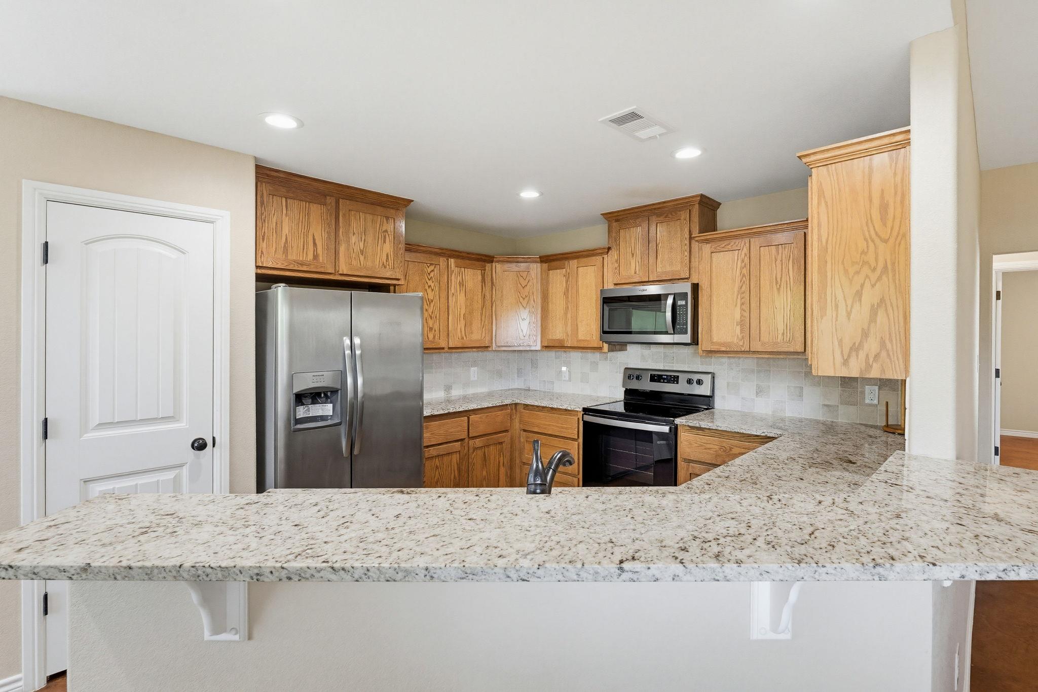 1124 Limestone Dr Property Photo 4