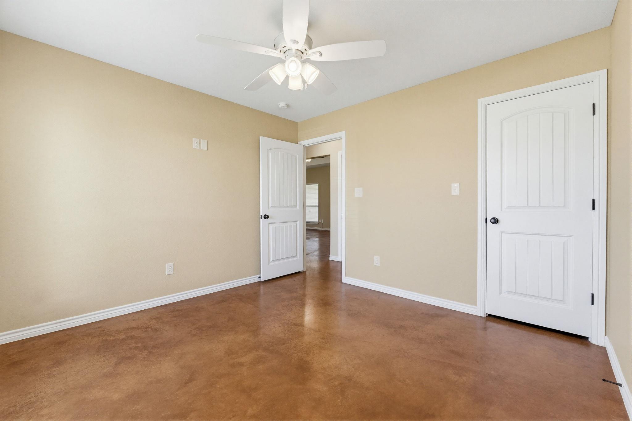 1124 Limestone Dr Property Photo 16