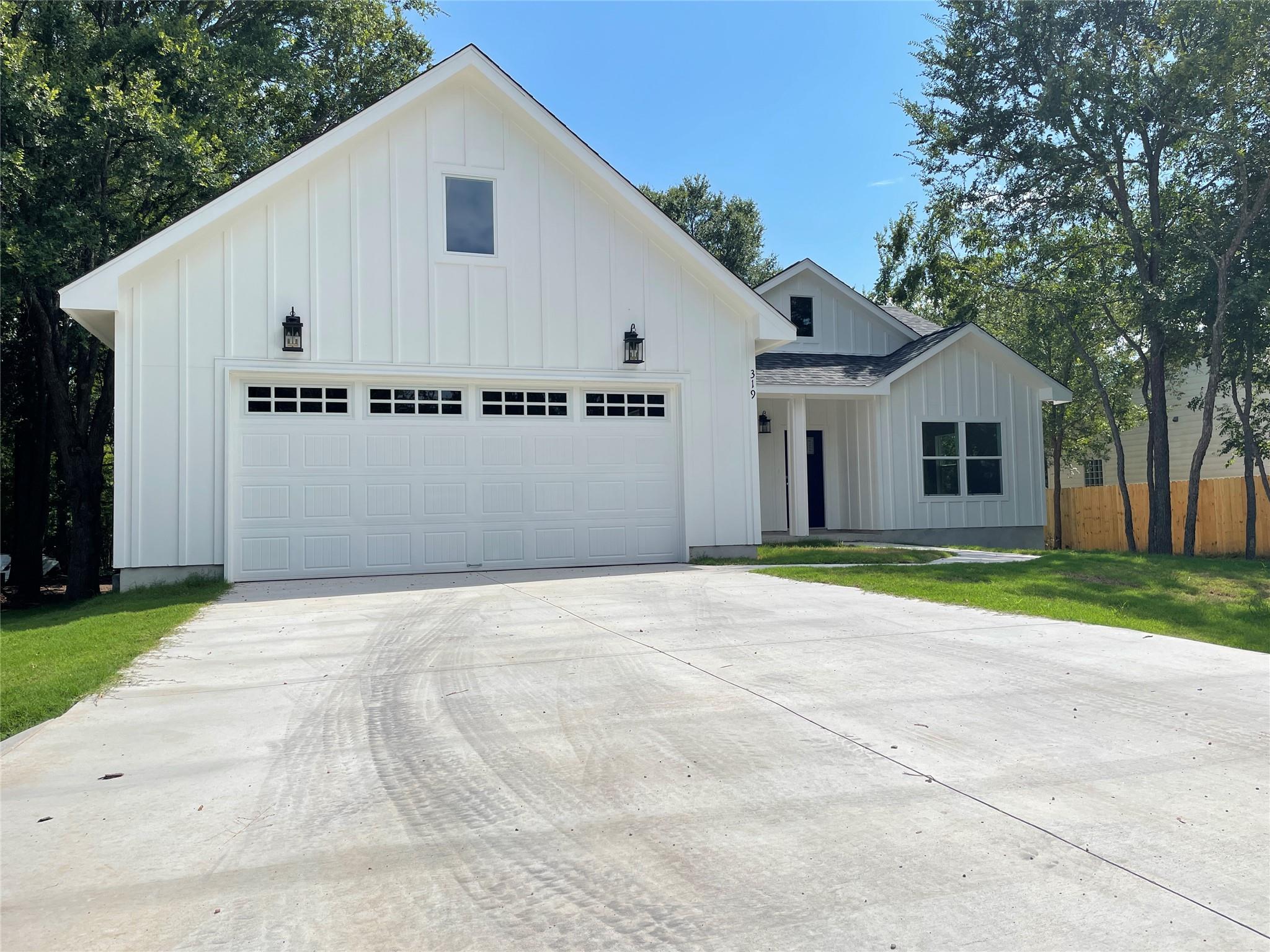 319 Lamaloa Ln Property Photo 1