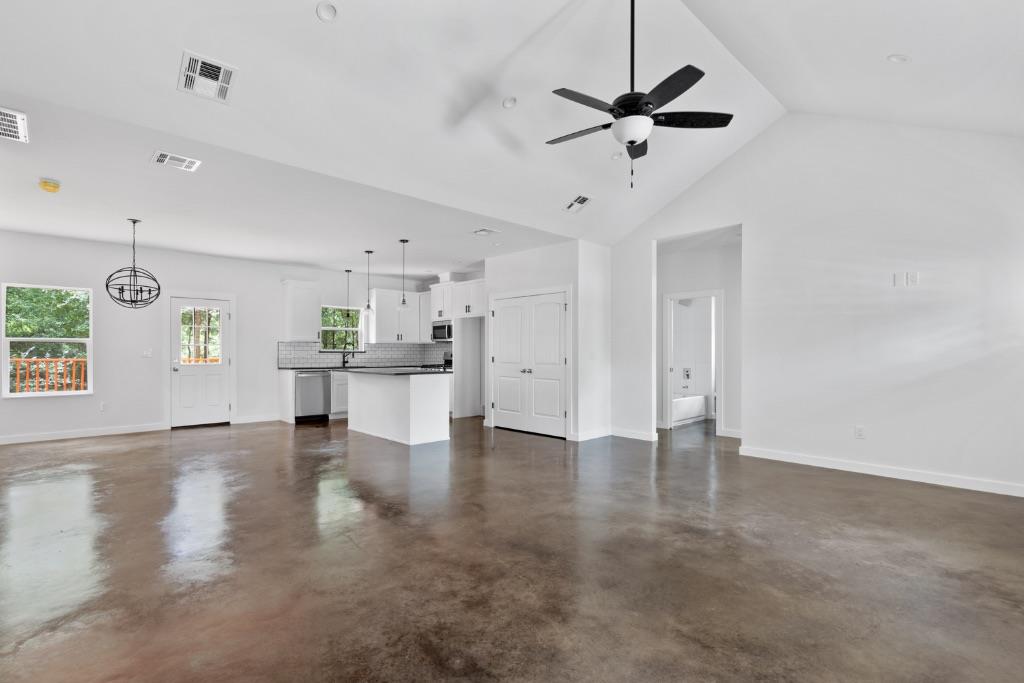 319 Lamaloa Ln Property Photo 3