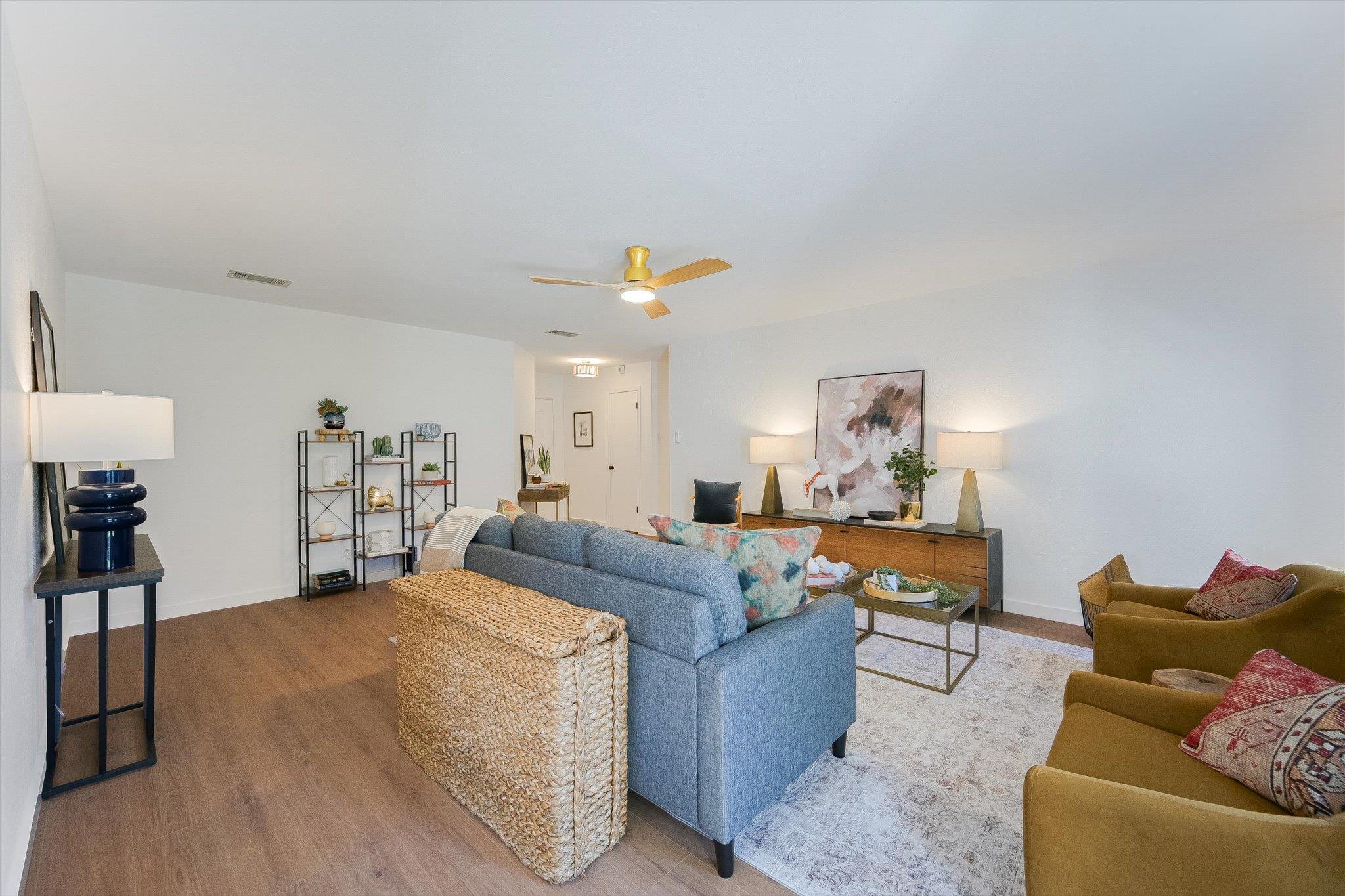 3211 Paisano Trl Property Photo 5