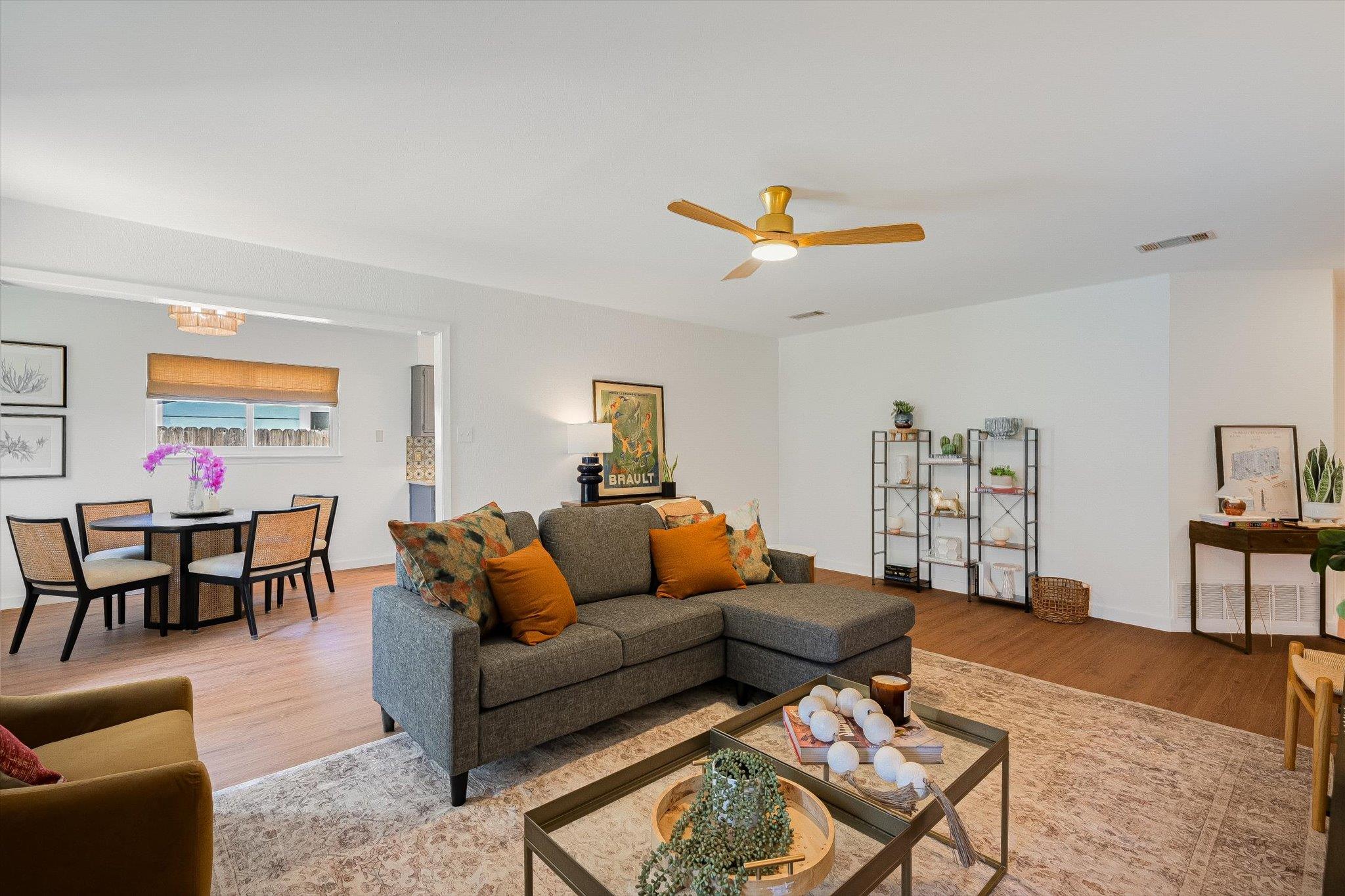 3211 Paisano Trl Property Photo 6