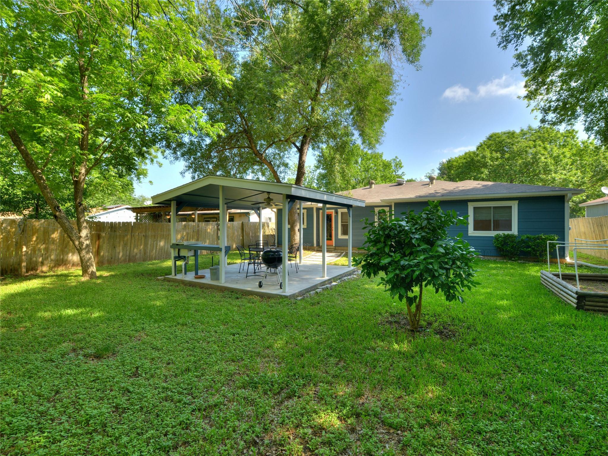 3211 Paisano Trl Property Photo 20