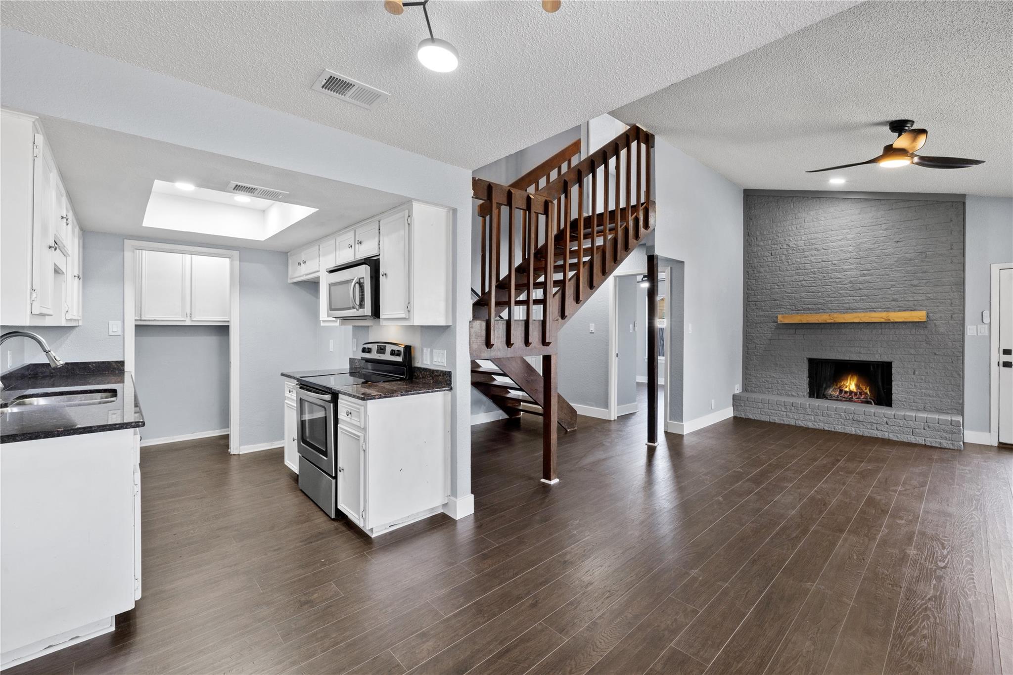 201 E Noton St Property Photo