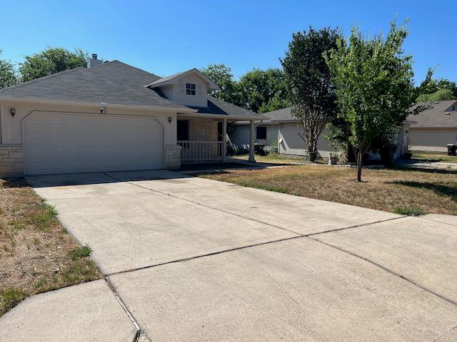 140 Fall Creek Dr Property Photo 1