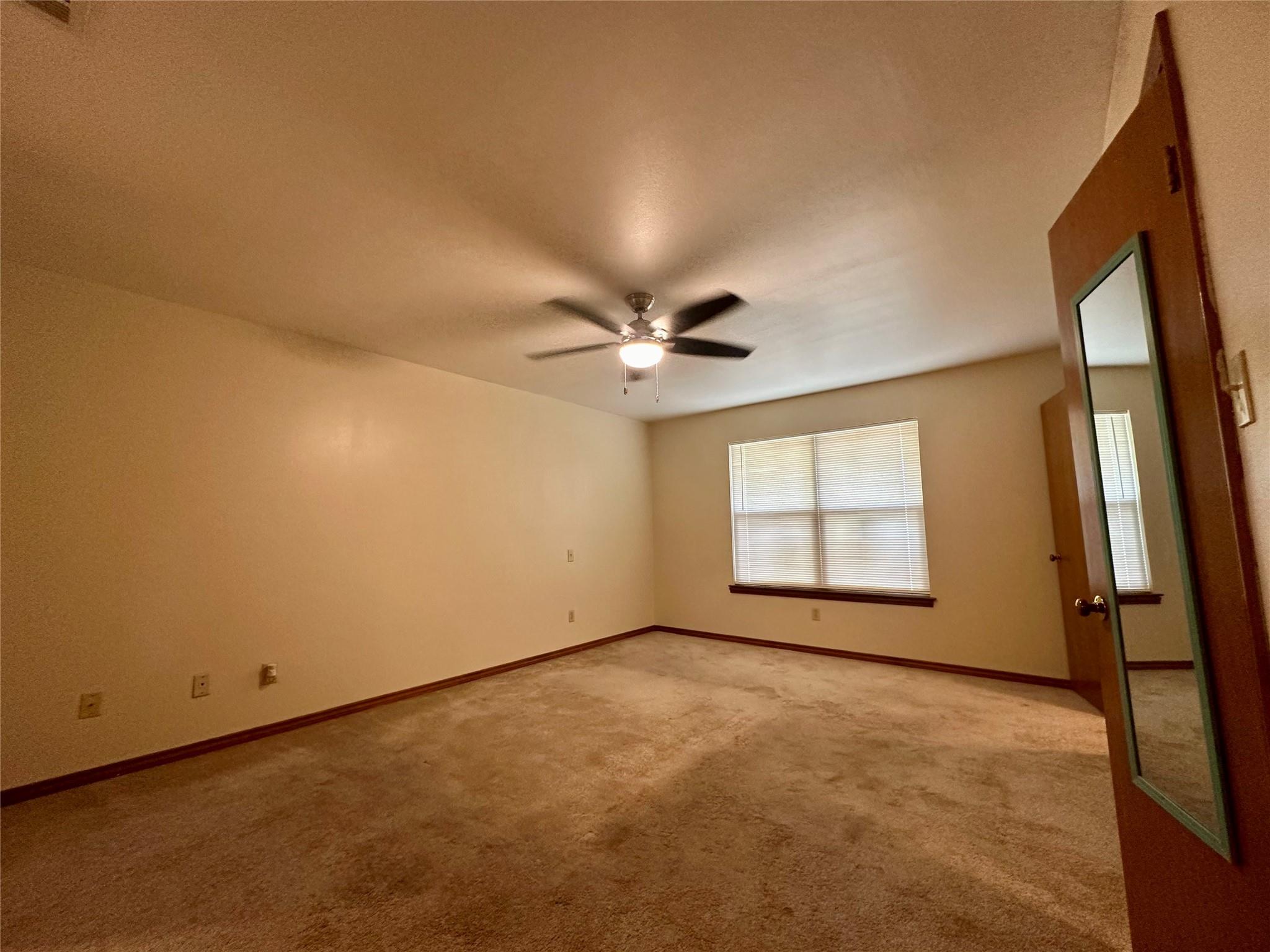 40200 Settlers Path Property Photo 4