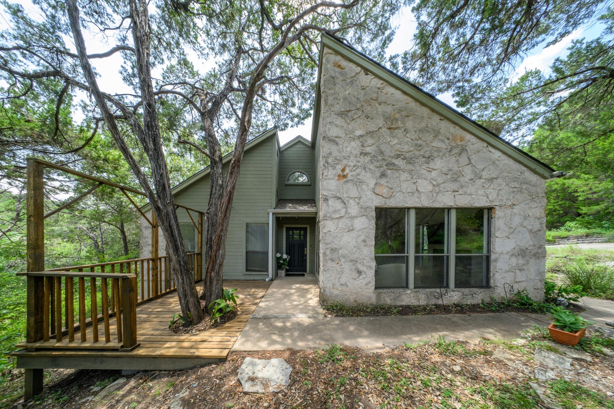 6702 Cat Creek Trl Property Photo 1