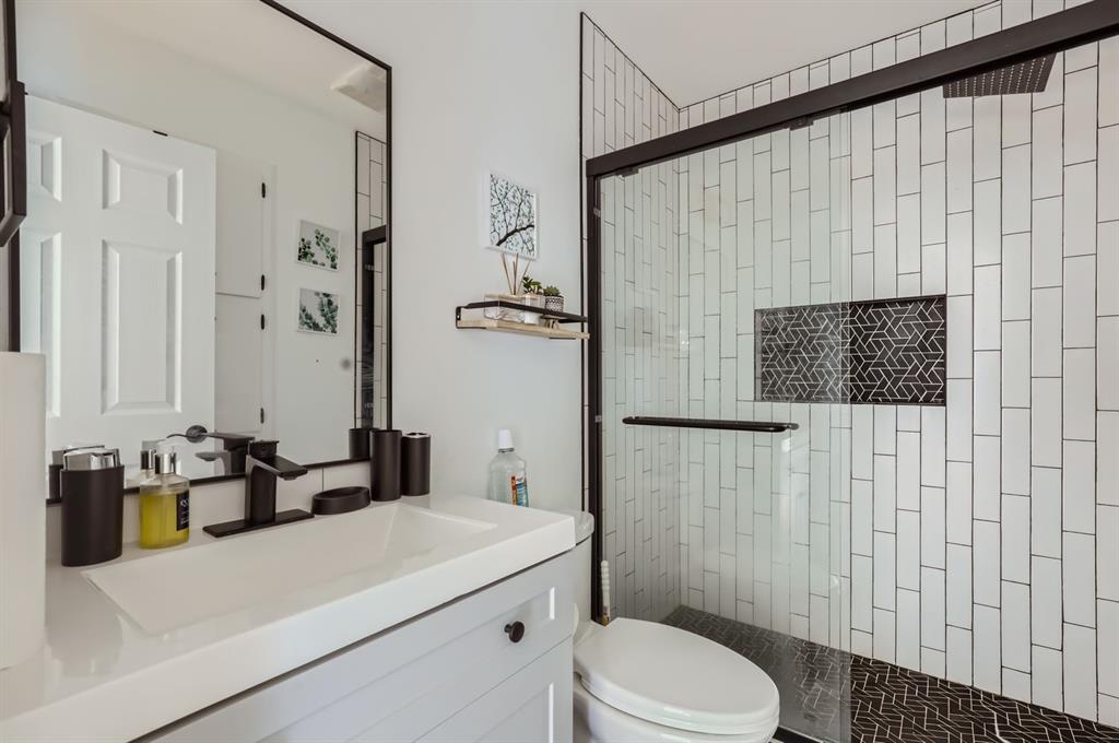 9513 Braeburn Gln Property Photo 10