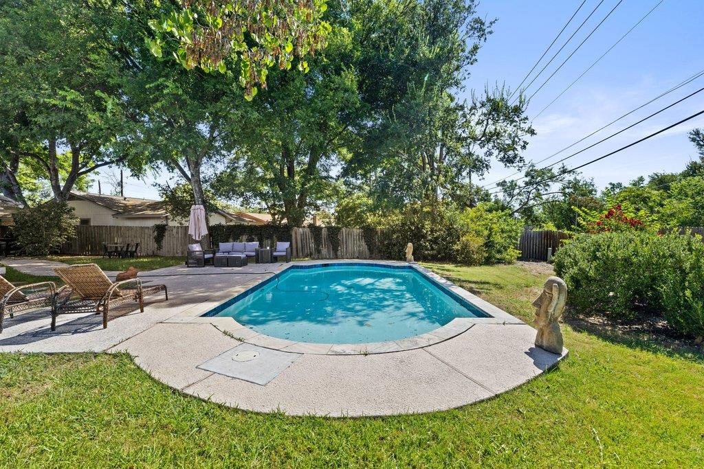 9513 Braeburn Gln Property Photo 18
