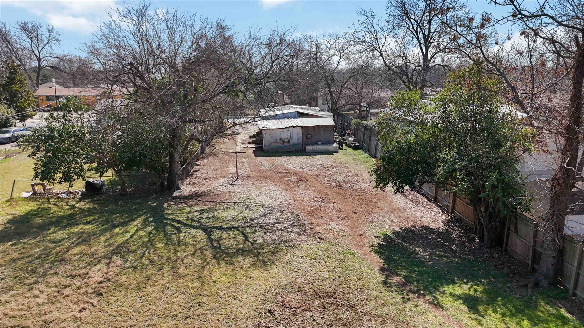 814 Alabama St Property Photo 3