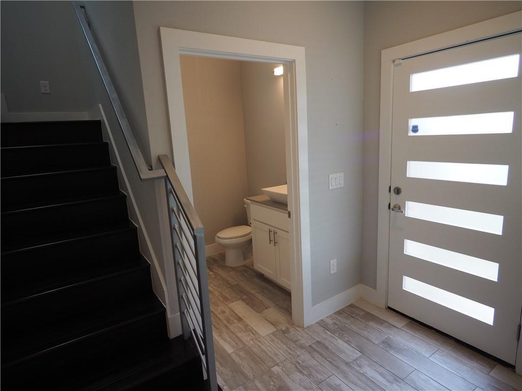 6913 Providence Ave #a Property Photo 19
